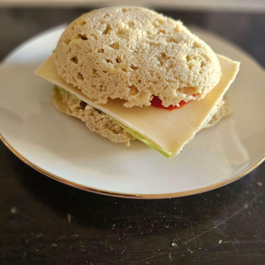 לחמנייה קטוגנית במיקרו